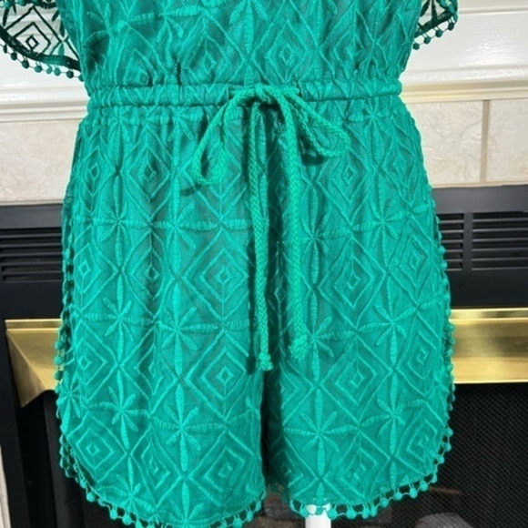 JACK By Bb Dakota Teal Lined Lace Romper With A Waist Ties And Draped Shoulders - Picture 2 of 14